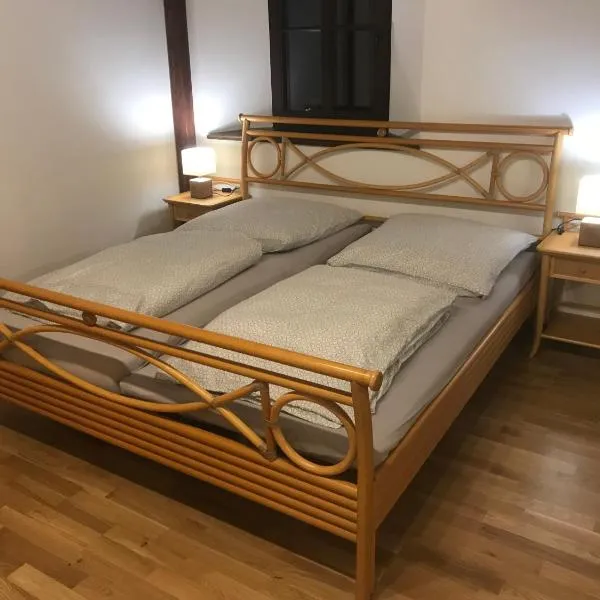 Ferienwohnung PENZLIN im Rittergut Leppersdorf bei Dresden, hotell i Wachau