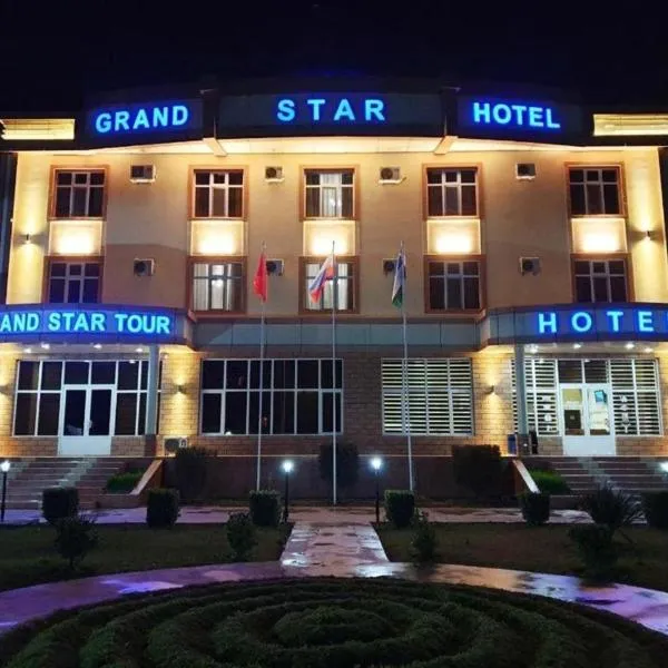 GRAND STAR HOTEL, hotel en Qarshi