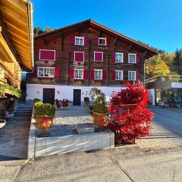 Chesa Prema Bed & Breakfast - Restaurant, hotell i Disentis