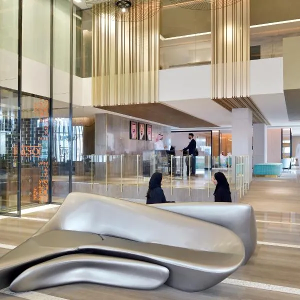 Mövenpick Hotel Tahlia Jeddah, hotel en Yeda