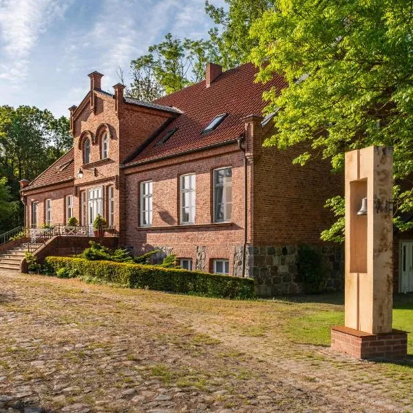 Gutshof Falkenhagen, hotel in Groß Behnkenhagen