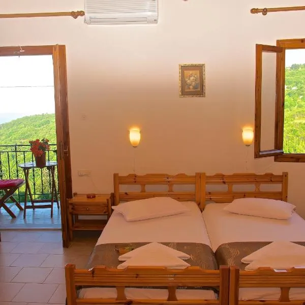 Stavroula Rooms, hotel v destinaci Makrirrákhi