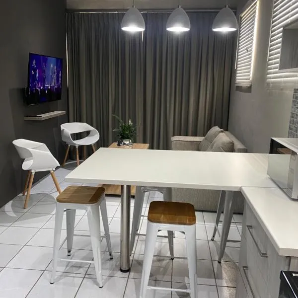 Adventure Apartment - Colchester - 5km from Elephant Park, hotel v destinaci Colchester