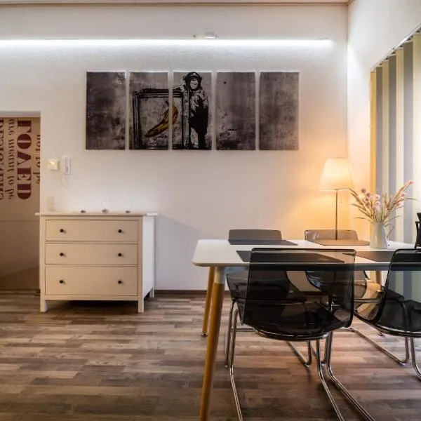 Gemütliche Ferienwohnung mit Panoramablick, hotel di Muttensweiler