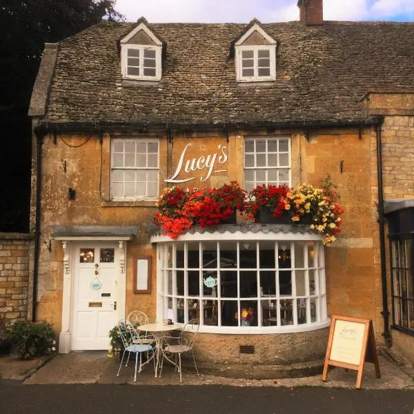 Lucy's Tearoom, hotel di Stow on the Wold