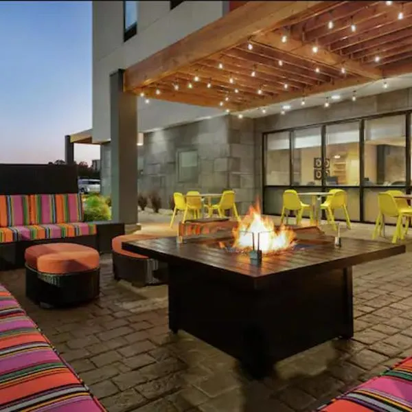 Home2 Suites By Hilton Columbus/West, OH, hotel in Columbus