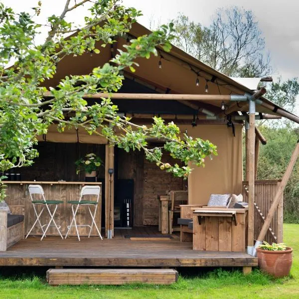 Finest Retreats - Rusty Lane, Safari Lodge, hotel v destinaci Seend