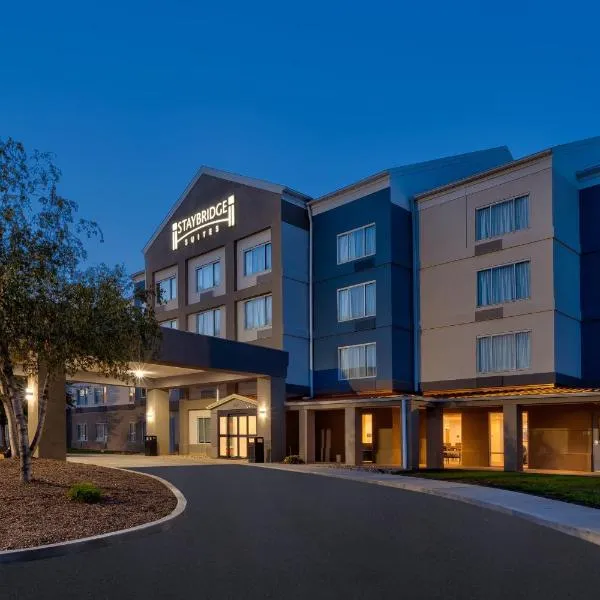 Staybridge Suites Pittsburgh Airport, an IHG Hotel, hotel in Moon Township