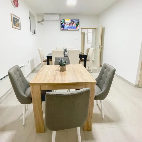 Katarina Rooms, hotel in Novi Kneževac