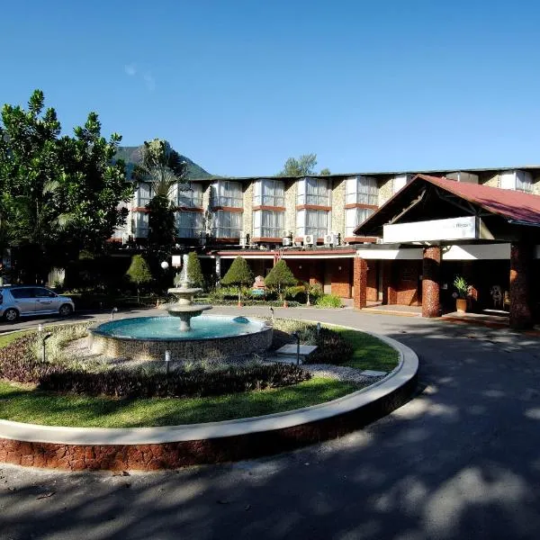 博瓦隆灣成功賭場度假酒店，博瓦隆的飯店