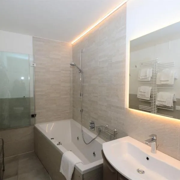 Residence Albierch, hotel v destinaci Ortisei