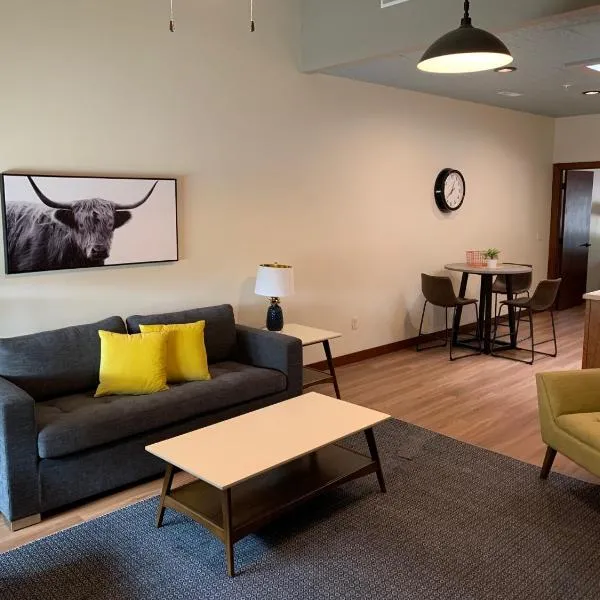Stylish ground level apartment close to everything, hotel in Rapid City