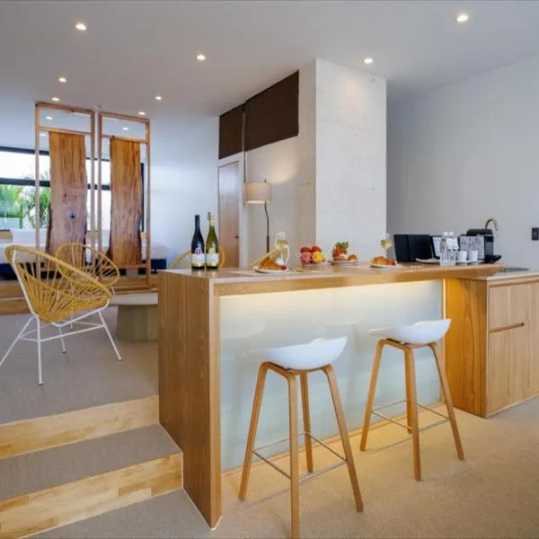 ADAN RESORT Sky Villa Luxury Suite、本部町のホテル