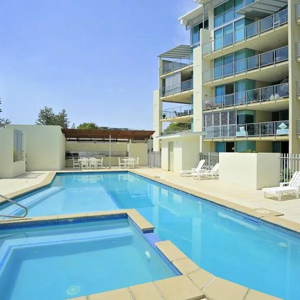 Ground Floor Luxury Oceanfront Apartment, hotel en Bargara