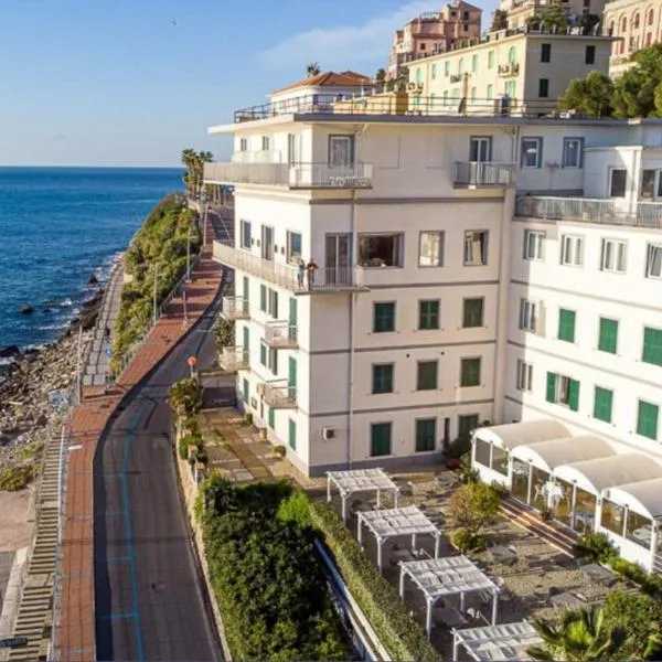 Hotel Corallo, hotel v destinaci Imperia