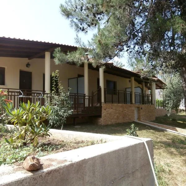 Villa Barouti, hotel in Koinyra