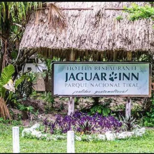 Hotel Jaguar Inn Tikal, hotel v destinaci Tikal