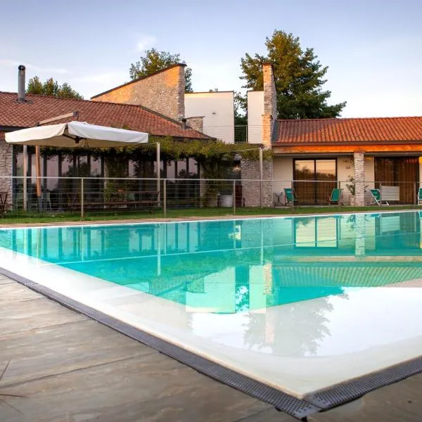 Agriturismo Corte Carnevale, hotel v destinaci Marmirolo