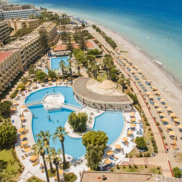 Sunshine Rhodes: Ialyssos şehrinde bir otel