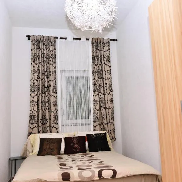 Apartman centar blizina Kastela i Splava, hotel in Banja Luka