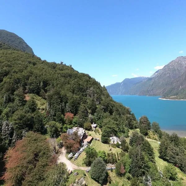 Barraco Lodge, hotel in Puelo