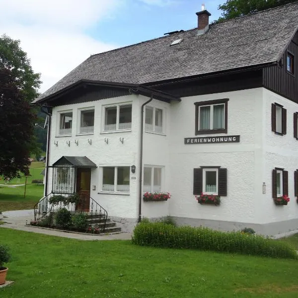 Haus Grünwald, hotel in Gosau