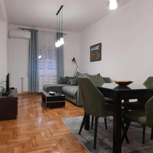 Apartman Green wood, hotel di Arandjelovac