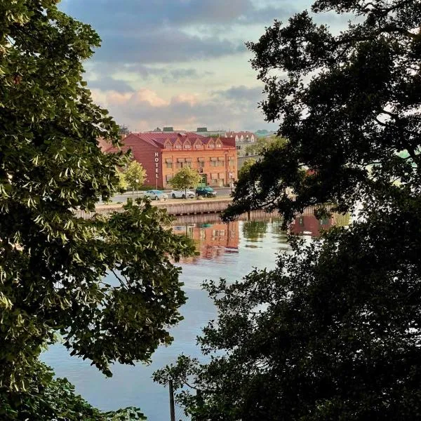 Hotell Hamngatan 27, hotel v destinaci Falkenberg