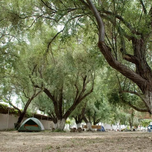 Camping Koula, viešbutis mieste Parikia
