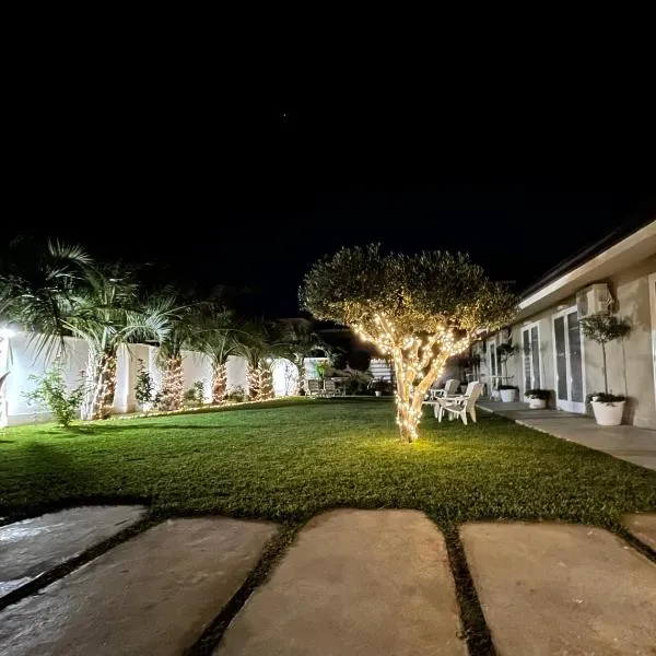 Amantea Monument, hotel a Terrasini