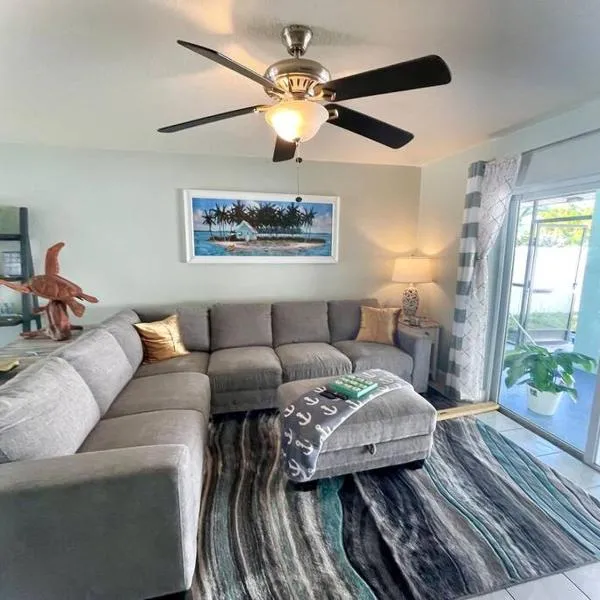Sparkling 2bed 1bath Beach Home - Unit 214, מלון בקוקו ביץ'