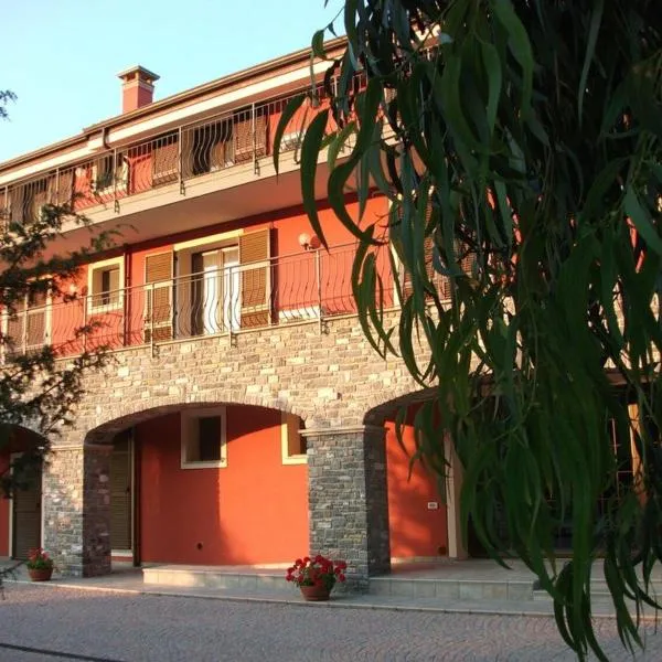 Chico Agriturismo La Scuderia, khách sạn ở Molino Nuovo