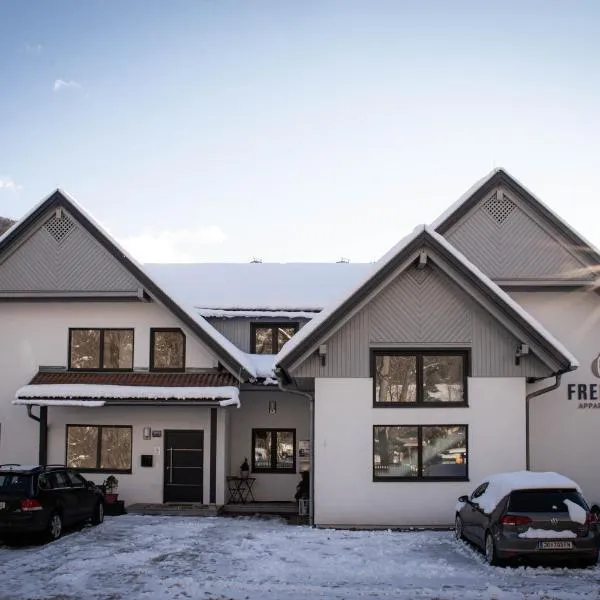 Appartements Freiraum โรงแรมในชลัดมิง