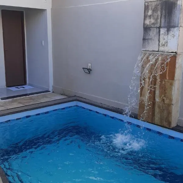 Casa em Natal Cond. Fechado com Piscina-03 Suítes, hotel v destinaci Natal