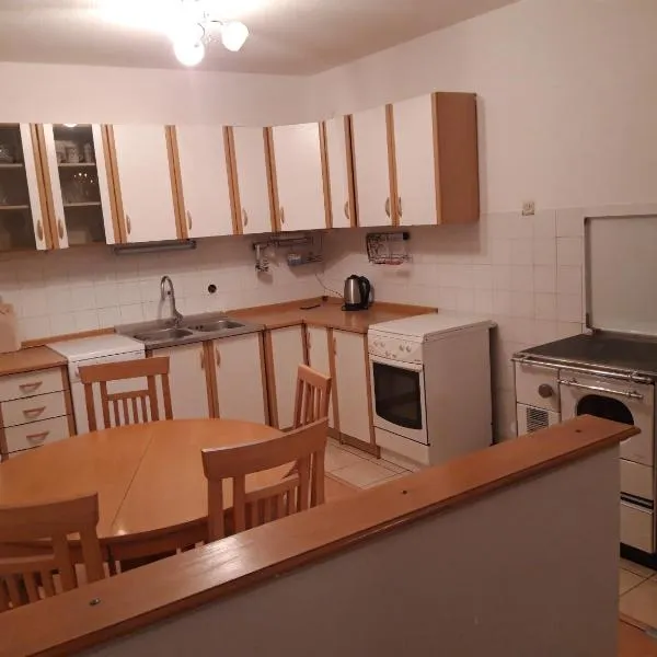 Apartman Laura, hotel in Kupres