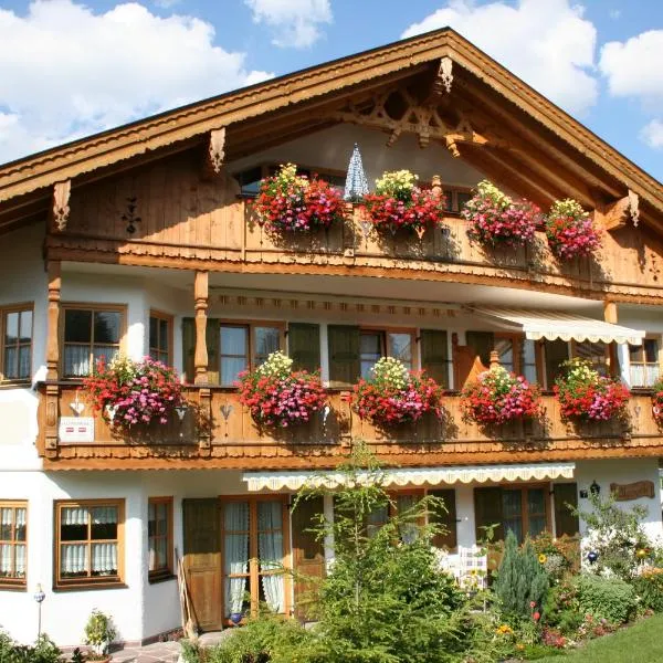 Ferienwohnungen Alpenperle, ξενοδοχείο σε Mittenwald