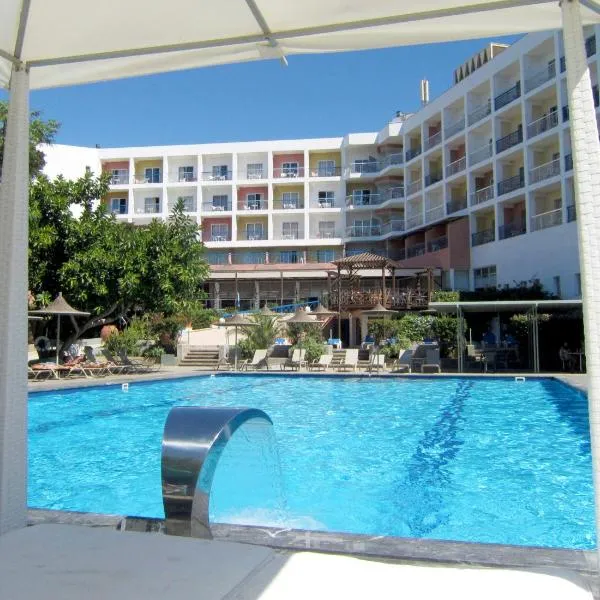 Marina Hotel โรงแรมในไอยานาปา