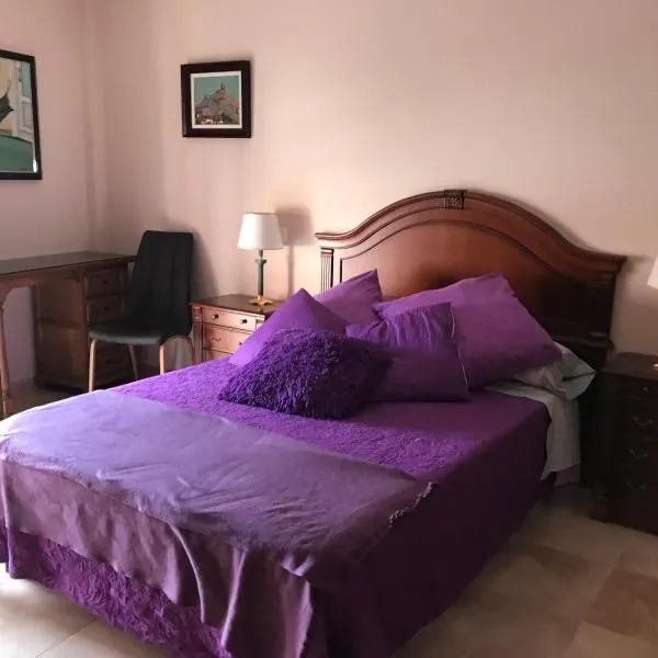 Lacasadeyolandayedu, hotel v destinaci Medina del Campo