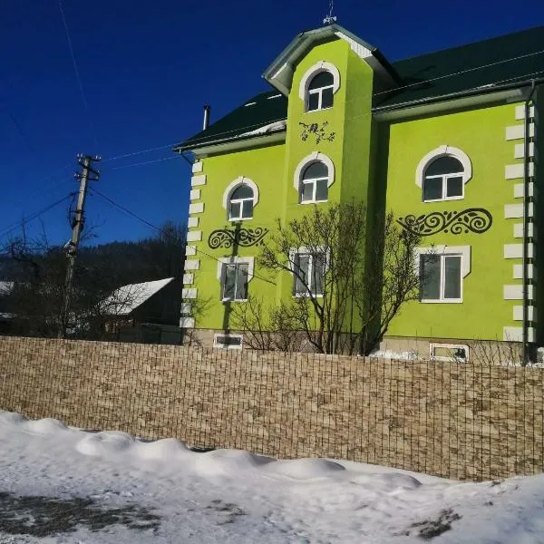 GREEN HOUSE, hotel in Plavie