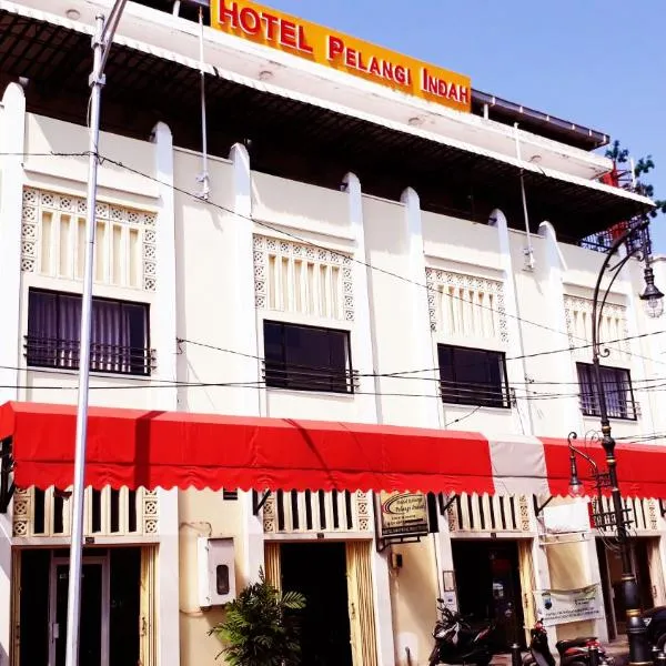 Hotel Pelangi Indah, hotel en Kalibanteng-kidul