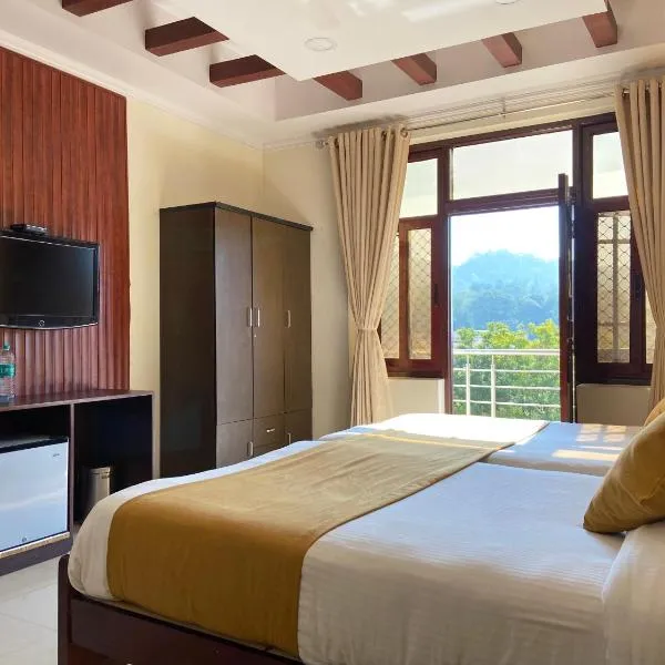 Hotel Nirvana Palace Near Parmarth Niketan、リシケーシュのホテル