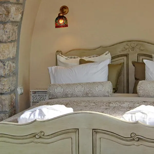 Beit Ha'Omanim, hotell i Safed