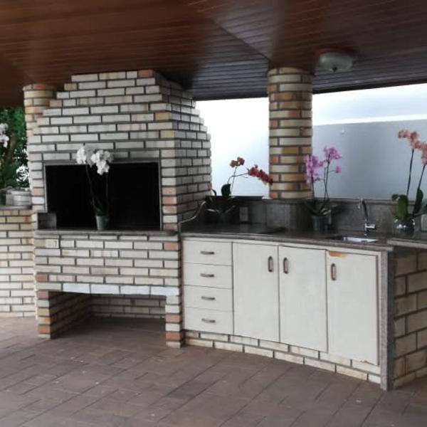 Casa grande com piscina e churrasqueira - Foto 5