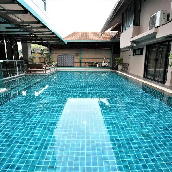 Baan Tanwa - MRT Ratchadapisek, hotel v destinaci Bangkok