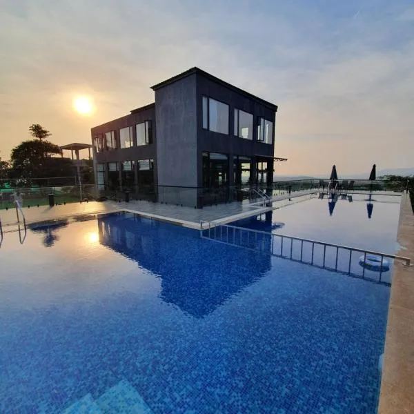 Paraiso Club-Igatpuri Hills, khách sạn ở Igatpuri