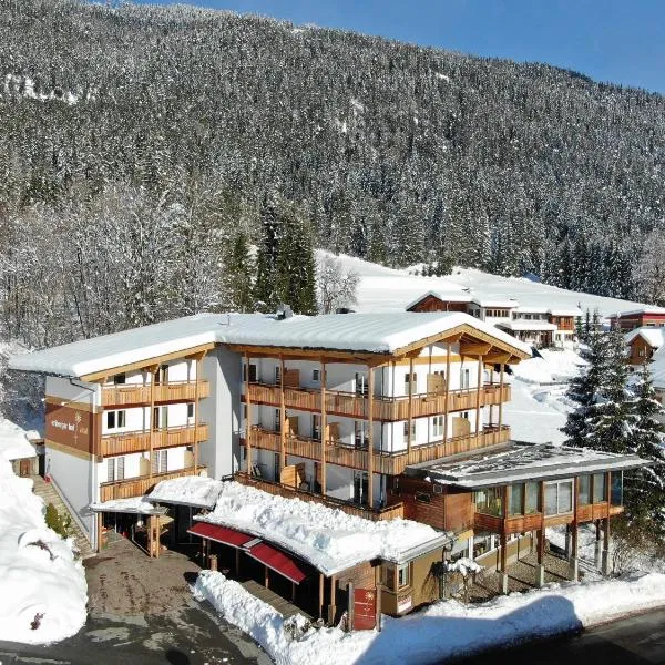 Arlbergerhof Vital, khách sạn ở Weissensee
