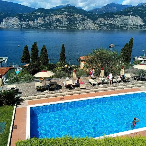 Hotel Capri, khách sạn ở Malcesine