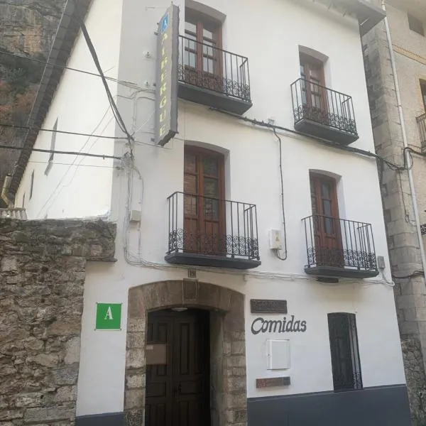 Albergue-Refugio Sargantana, ξενοδοχείο σε Canfranc