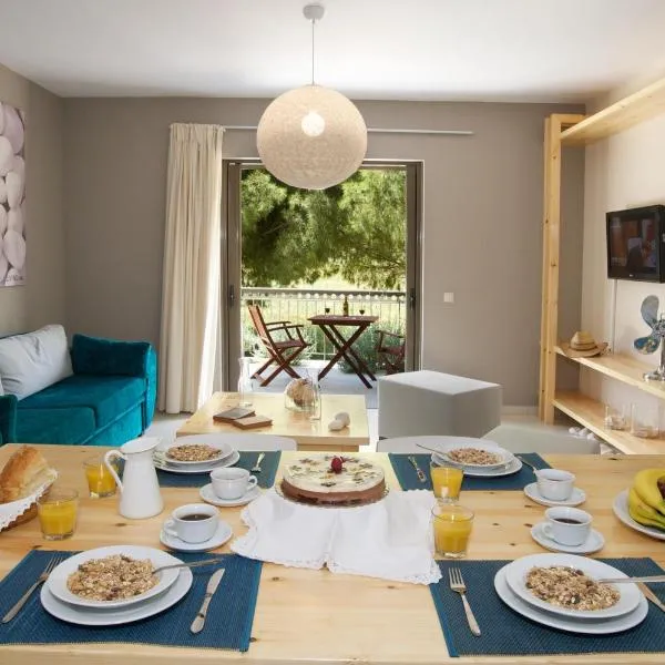 G.Living 365, khách sạn ở Ayia Evfimia