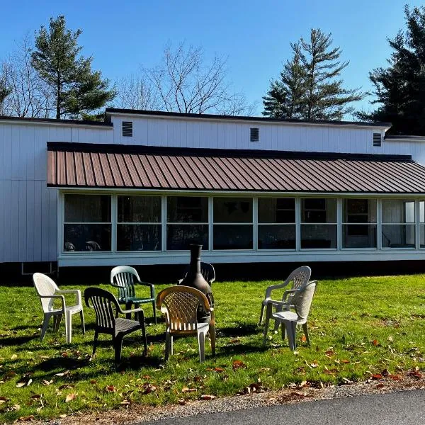 Riverbank's Pemi Cottage, hotel v mestu Woodstock